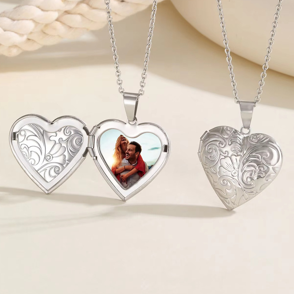 Heart Locket Necklace Photo - Vnox Dainty Heart รูปภาพสร้อยคอจี้,สแตนเลสสตีลเงินสีที่กําหนดเองภาพคํา Locket, ผู้หญิงเครื่องประดับของขวัญ