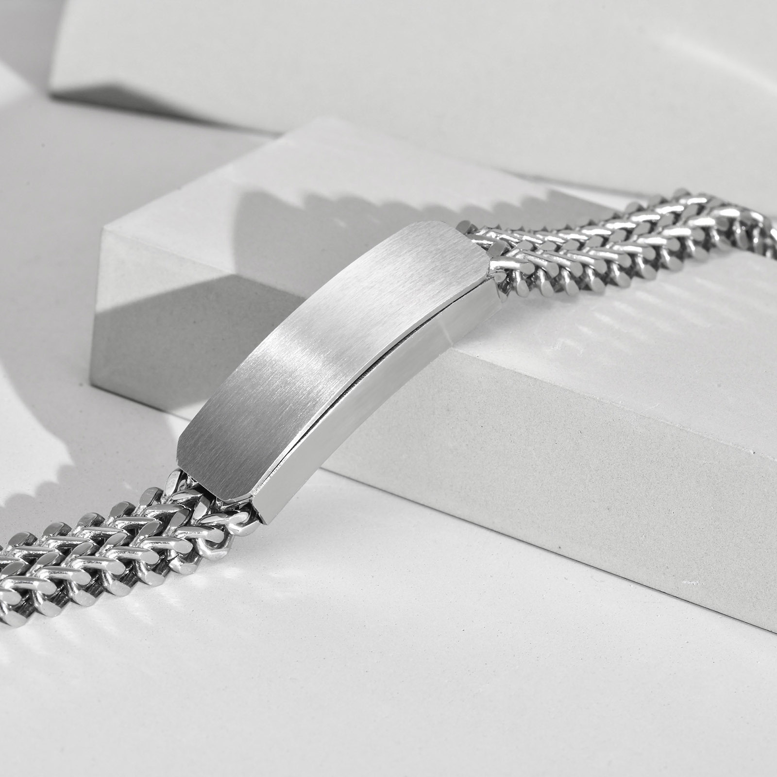 ฟรีปรับแต่งกำไลข้อมือสำหรับชาย - Cuban Link Chain 12Mm บทวิจารณ์และราคา