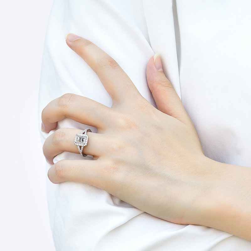 แหวนมอยส์ซาไนต์ 1 กะรัต เงินแท - Moissanite Engagement Ring 1 Carat บทวิจารณ์และราคา