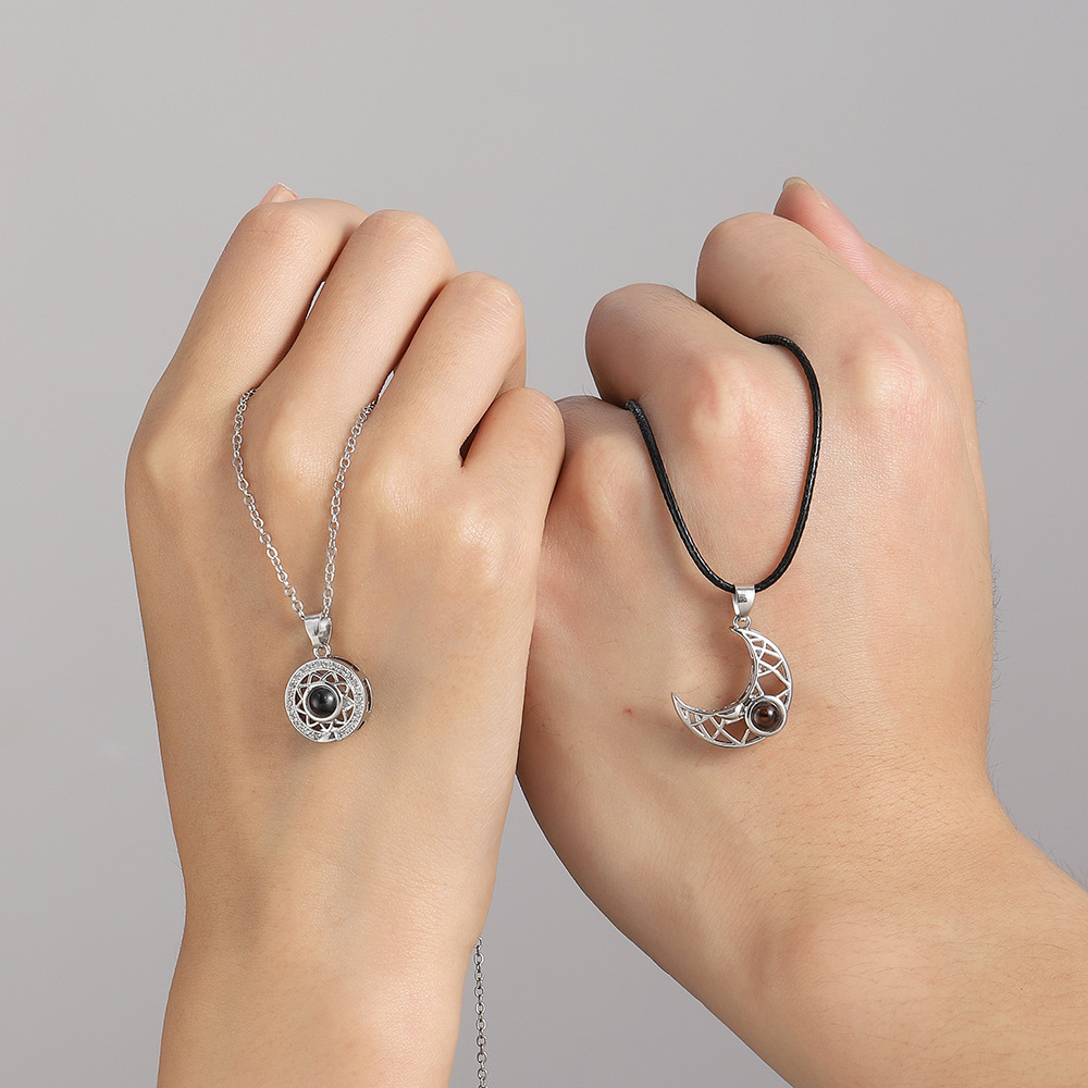 2PCS แม่เหล็กคู่สร้อยคอ100 I L - Magnetic Couple Matching Necklaces บทวิจารณ์และราคา